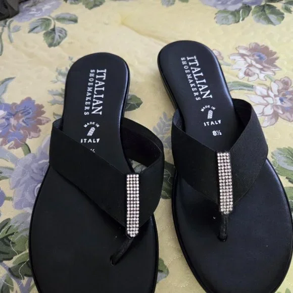 Comfortable with class! - Picture 2 of 2